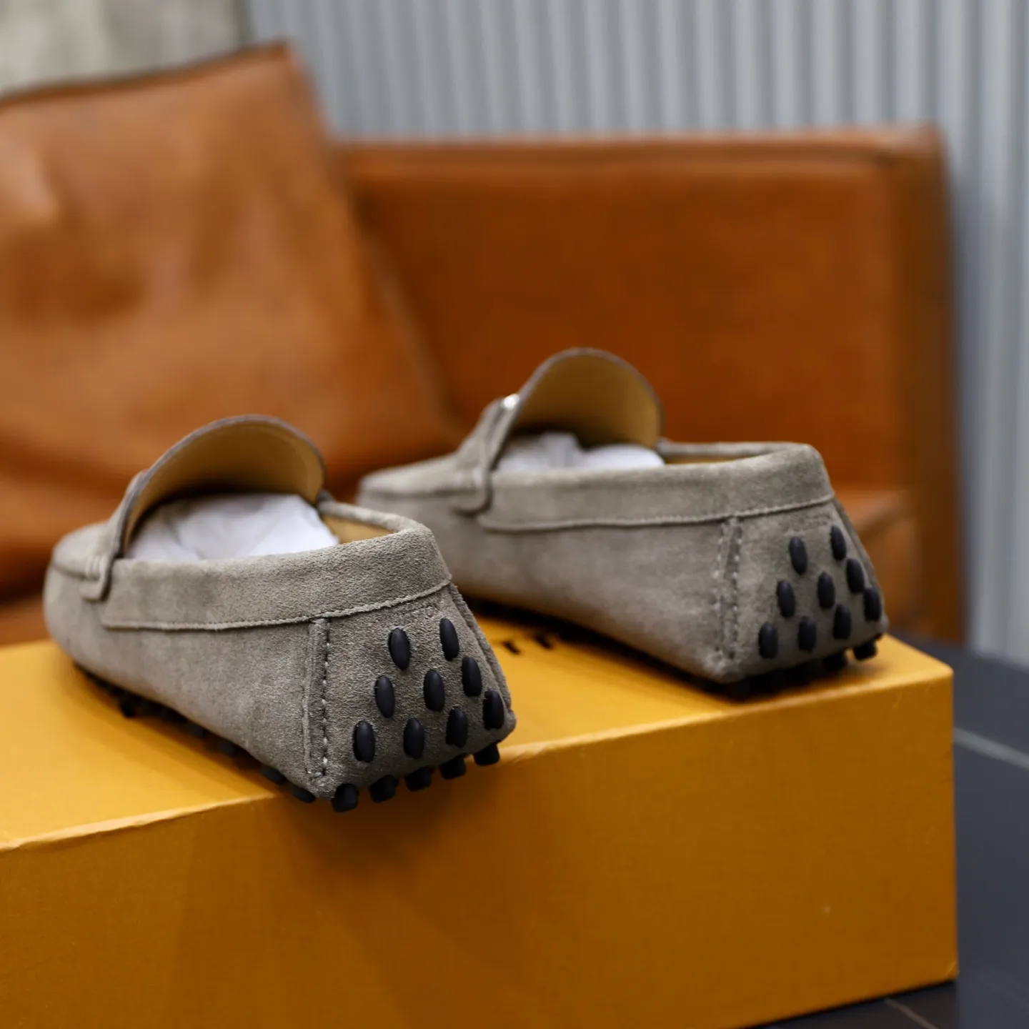 Ex-factory price: 480💰【LV】Louis Vuitton ⚠️High-end men’s driving and pedal series ⚠️38-44 (customized for 45) ⚠️All original cowhide leather! Thick and soft! Made entirely of calfskin lining! The latest non-slip beanie sole! Three-dimensional package technology! Fashionable and classic! Handicrafts! Original high quality! Feel free to compare!